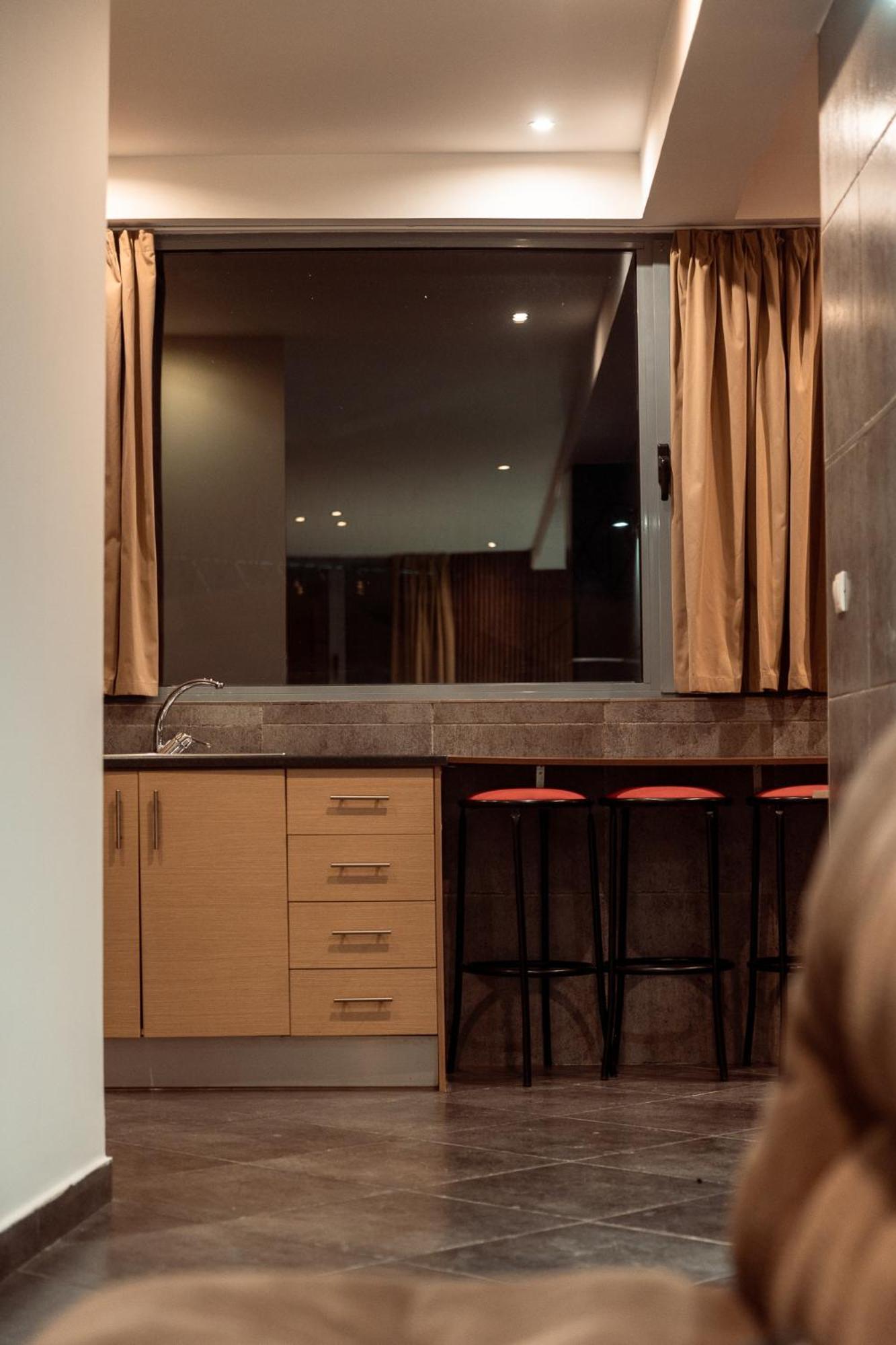 אתונה Parthenon Portrait Apartments מראה חיצוני תמונה